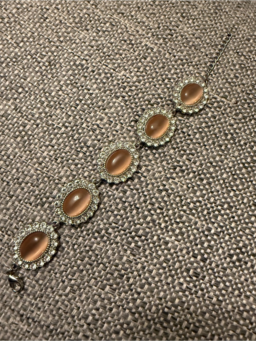 Paparazzi Elegant Cat's Eye Halo Bracelet